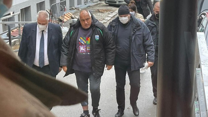 Борисов претърпя вече няколко операции на менискус през 2015 и